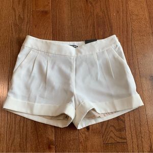 Express Cream Shorts